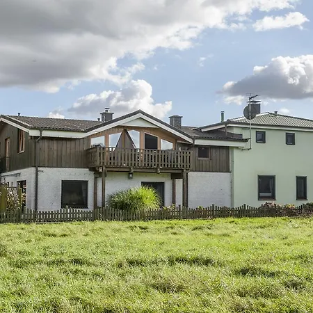 Haus Zum See * Dersau