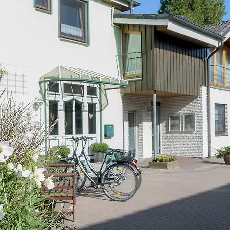 Haus Zum See * Dersau