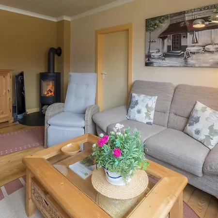 Апартаменты Haus Zum See Dersau